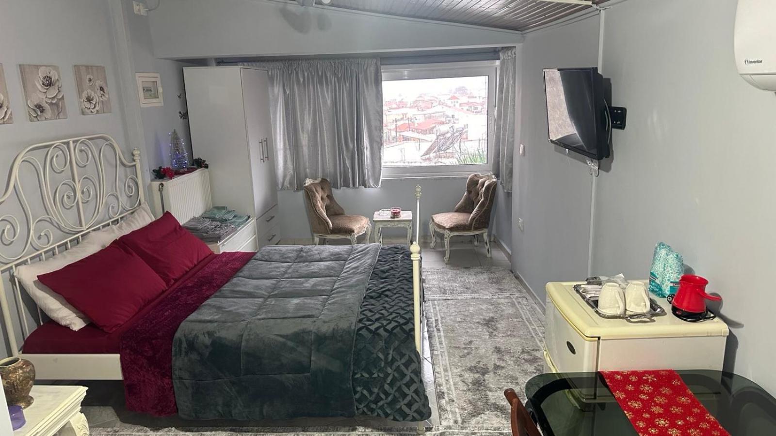 Με Θέα Το Κάστρο Apartment Nafpaktos Bagian luar foto